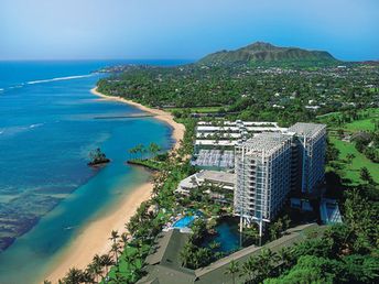 Hawaii, Oahu island, aerial view to Kahala hotel