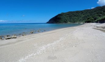 Япония, Амами, Остров Какеромадзима, пляж