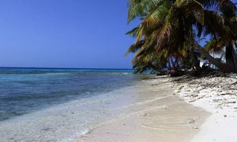 Belize, Palencia, Laughing Bird Caye island, white sand