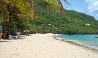 Bequia island, Lower Bay beach