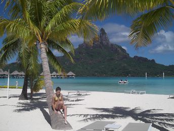 French Polynesia, Bora Bora (click to enlarge)