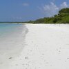 Maldives, Haa Dhaalu atoll, Nolhivaranfaru beach, water edge