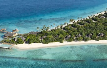 Maldives, Shaviyani Atoll, Vagaru island, aerial view