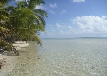 Cook Islands, Suwarrow atoll, clear water