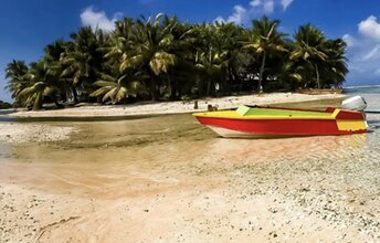 French Polynesia, Takapoto Atoll, boat