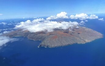 Hawaii, Kaho'olawe island, aerial view