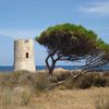 Италия, остров Сардиния, башня возле города Ла Калетта