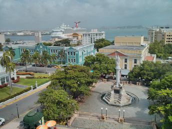 Puerto Rico island, Old San Juan, Plaza Colon