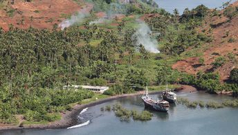 Comoros, Anjouan island (Nzwani), ships in bay