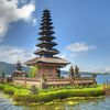 Indonesia, Bali, temple on the lake