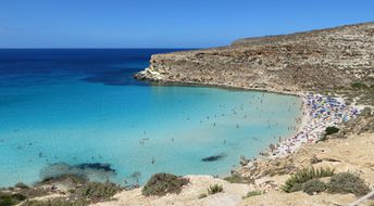 Италия, Остров Лампедуза, пляж Rabbit Beach