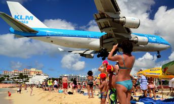 Остров Сен-Мартен, пляж Maho Beach