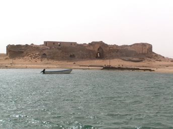Йемен, остров Камаран, португальский форт